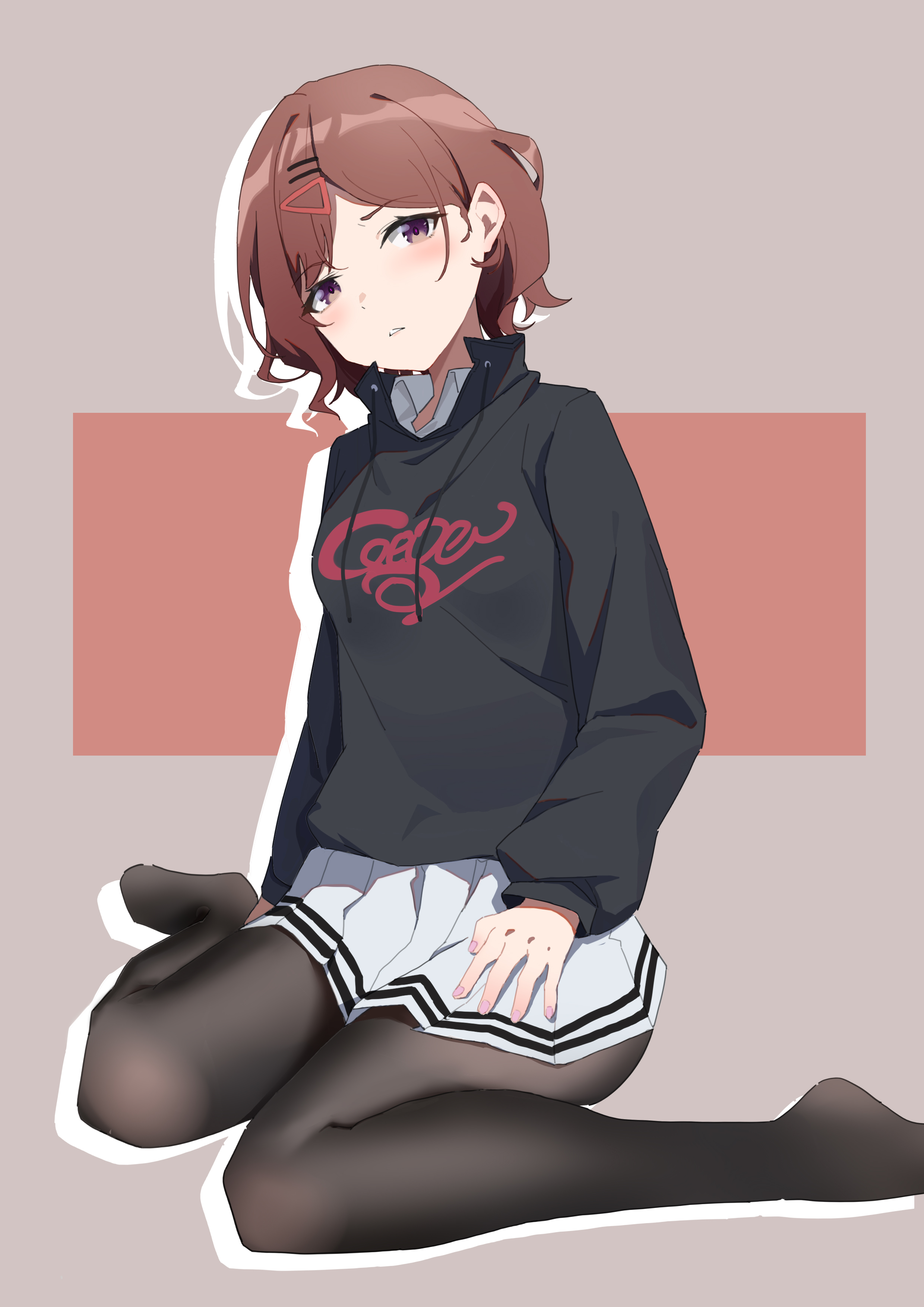 円